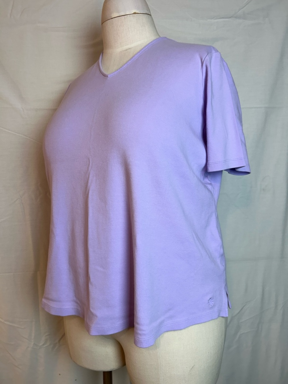 Isaac Mizrahi Live 2X Lavender V Neck Tee Shirt Plus Size Essential Basic Top